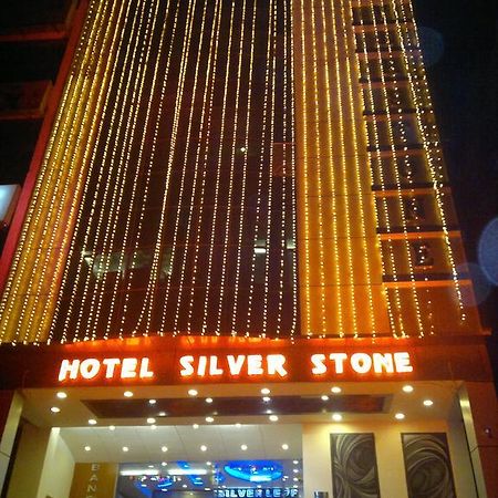 Hotel Silver Stone Ludhiana Luaran gambar