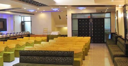 Hotel Silver Stone Ludhiana Luaran gambar