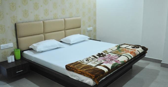 Hotel Silver Stone Ludhiana Luaran gambar