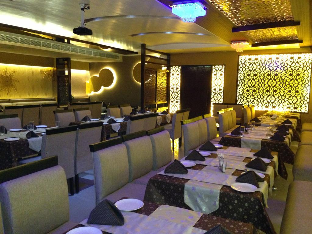 Hotel Silver Stone Ludhiana Luaran gambar