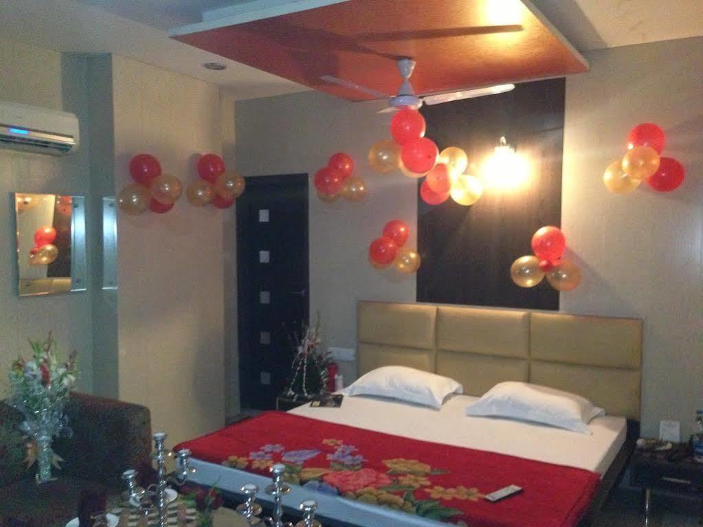 Hotel Silver Stone Ludhiana Luaran gambar