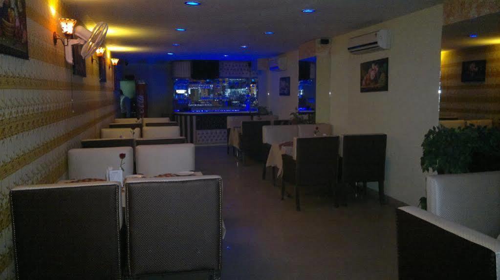 Hotel Silver Stone Ludhiana Luaran gambar